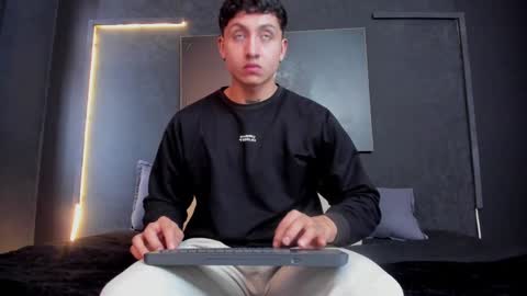 steven online show from December 5, 3:55 pm