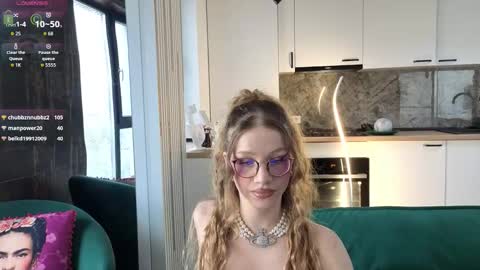 Goddess Alaska online show from October 24, 9:21 am