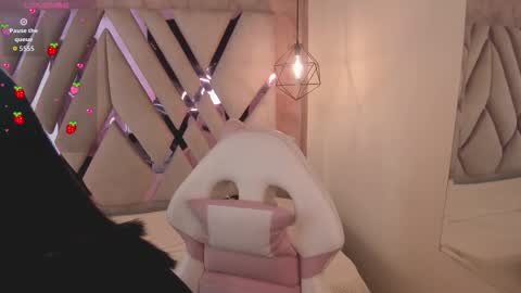 M A R T I N A  online show from February 5, 12:31 pm