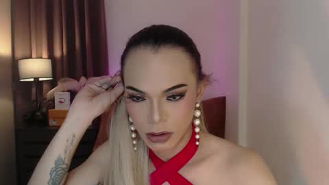 Michaella online show from December 1, 4:32 pm
