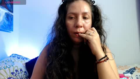 Snapshot of goddessnahi chatting on October 22, 7:11 am Naih Reyes online show from October 22, 7:11 am