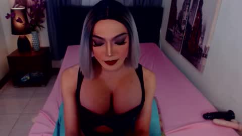 Lucy Pearl online show from March 4, 6:21 am