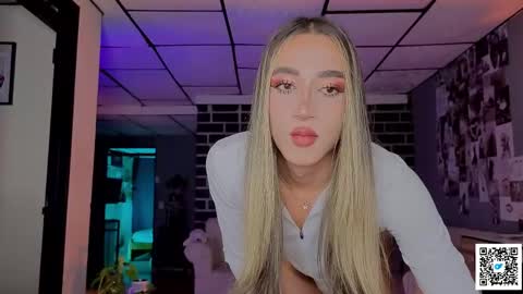 goddivaa online show from April 18, 11:27 pm