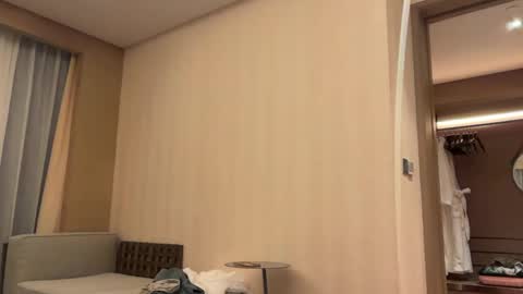 Aline meow   online show from April 7, 3:14 pm