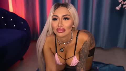 GoldenAmberX online show from November 26, 5:48 am