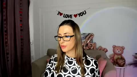 Olivia online show from February 25, 4:49 am