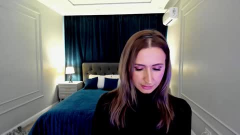 Olivia online show from November 20, 5:06 am