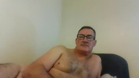 Snapshot of goldenone59 chatting on September 27, 1:42 pm goldenone59 online show from September 27, 1:42 pm