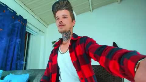 Goldy Loyal93 online show from September 18, 2:48 am