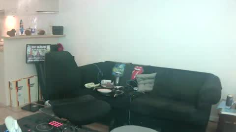 goldyguy01111 online show from June 18, 4:51 am