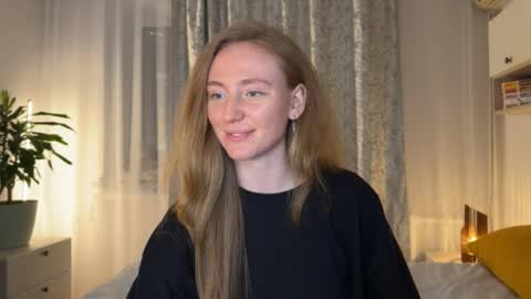 Polly online show from December 3, 1:56 pm