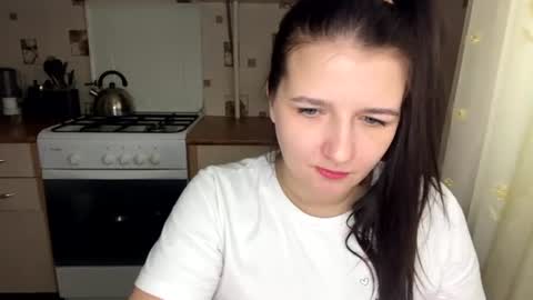 good_girl_24 online show from July 8, 3:15 pm