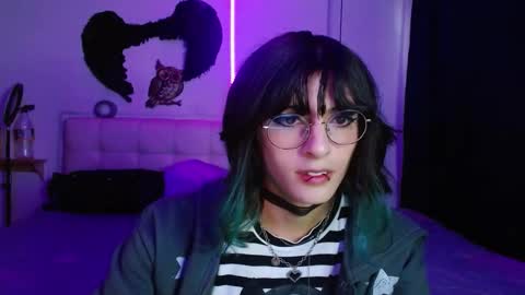 goth_minerva online show from September 22, 1:37 pm