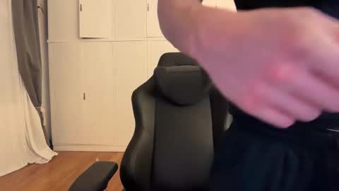 Creamcouple online show from December 21, 5:25 am