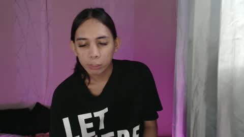 HoneyGrace online show from November 23, 7:28 am