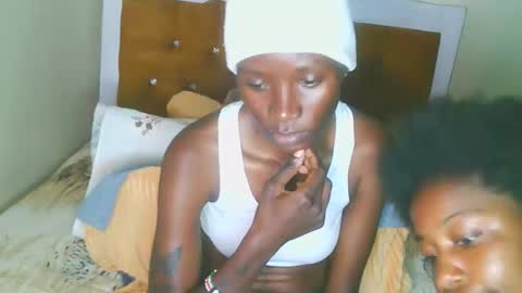 graceessy online show from October 12, 7:01 am