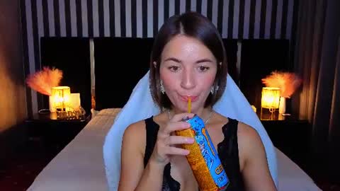 gracefulmichelle online show from July 7, 7:07 pm