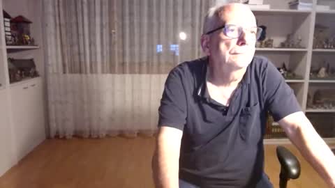 grandpach online show from May 23, 12:01 pm