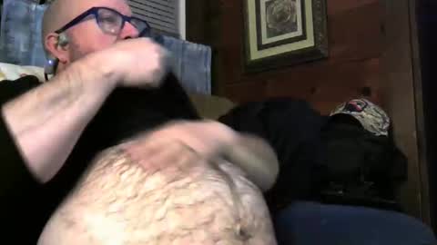 granitebuckeye1969 online show from December 18, 12:39 am