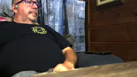 Snapshot of granitebuckeye1969 chatting on October 18, 12:04 am granitebuckeye1969 online show from October 18, 12:04 am