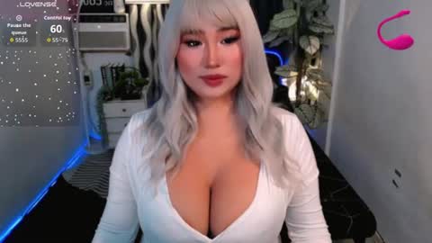 PAULATHEONE online show from June 12, 8:46 am