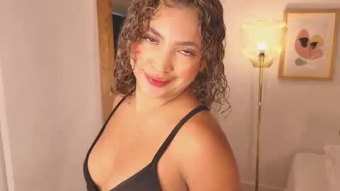 grecia_miller_ online show from June 3, 12:08 pm