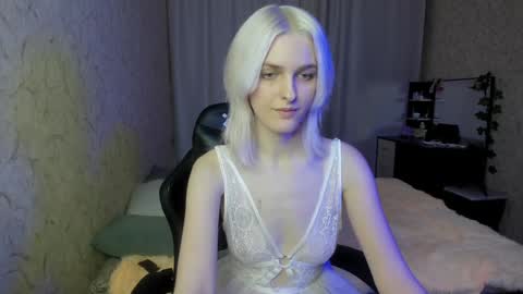 Snapshot of green_tea666 chatting on January 18, 1:08 pm Lilith online show from January 18, 1:08 pm