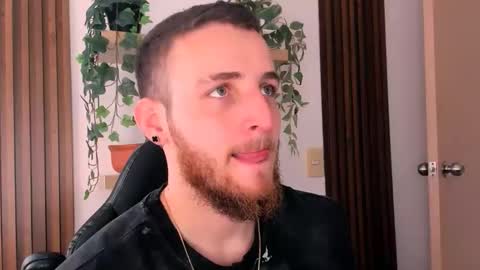 Juan online show from November 28, 7:10 pm