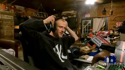 Greenlungs8195 online show from May 24, 5:58 am