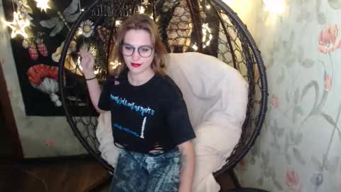 Lina online show from September 20, 12:30 pm