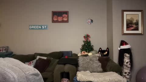 SexQueen Nikki online show from December 15, 9:03 am