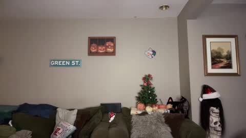 SexQueen Nikki online show from December 17, 2:23 am