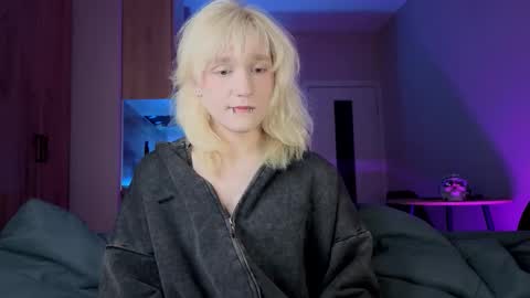 Greg-independent model online show from September 17, 9:40 pm