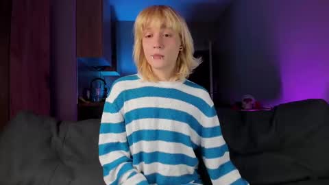 Greg-independent model online show from March 8, 7:31 pm