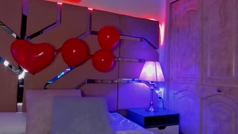 greidy_baker online show from February 18, 2:33 am