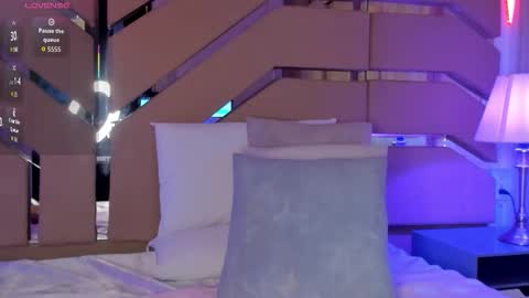 greidy_baker online show from December 19, 2:51 am