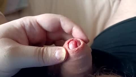 greresty1992 online show from April 1, 3:09 pm