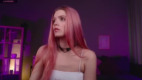 gretchen_mol online show from October 8, 7:47 am