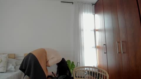 Snapshot of grettabenett_ chatting on December 4, 6:44 pm Gretta online show from December 4, 6:44 pm