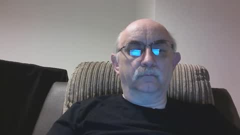 Snapshot of grey_dom chatting on October 13, 11:01 am Master  Sir online show from October 13, 11:01 am