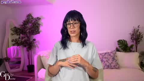       2 online show from July 31, 2:07 pm