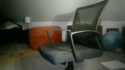 grhansen online show from November 2, 5:40 am