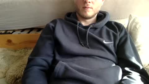 gruendamien online show from April 22, 3:08 pm