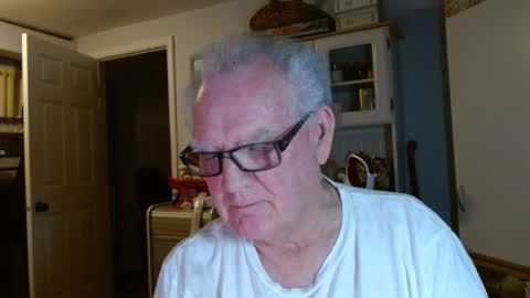 Horny Daddy online show from June 20, 8:31 am
