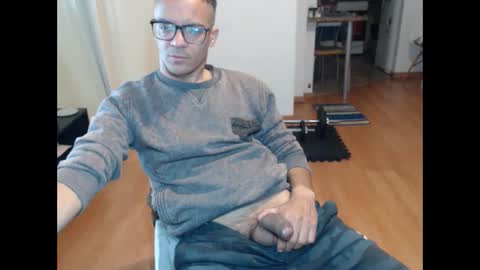 guachin_new online show from May 22, 11:00 pm