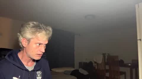 guardiannif_ online show from February 14, 1:56 am