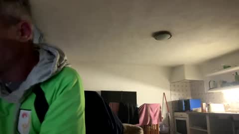 guardiannif_ online show from March 10, 9:51 pm