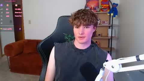gucciboi4 online show from July 11, 4:10 pm