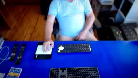 guesswhatigot2 online show from October 26, 7:42 am