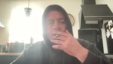 guil0 online show from October 20, 3:50 pm